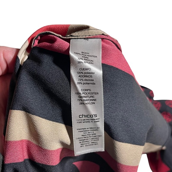 Chico's Black Red Beige Geometric Print Velvet Trim Tunic Blouse‎ Size 3 - Picture 4 of 4